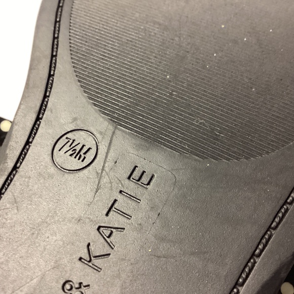 Kelly & Kate black &white sandals POLKA DOTS. SIZE 7/1/2 new - Picture 8 of 8